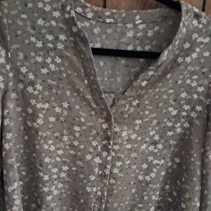 Elegant Floral Button-Up Blouse - Green